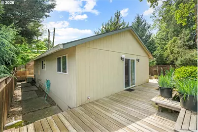 810 McVey Ave, Lake Oswego, OR 97034 - Photo 32
