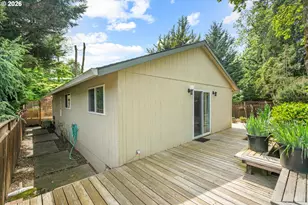 810 McVey Ave, Lake Oswego, OR 97034 - Photo 32