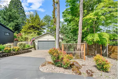 810 McVey Ave, Lake Oswego, OR 97034 - Photo 1