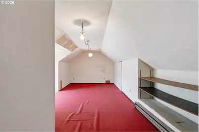 45811 McKenzie Hwy, Vida, OR 97488 - Photo 18