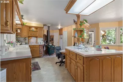 1300 Fair Oaks Rd, Oakland, OR 97462 - Photo 16