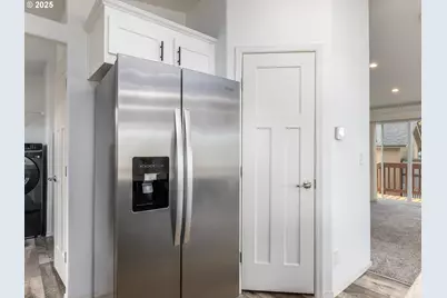 570 N 10th Ave #2, Cornelius, OR 97113 - Photo 16