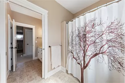 2014 NE Lucy Belle St, McMinnville, OR 97128 - Photo 38