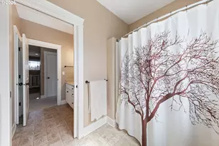 2014 NE Lucy Belle St, McMinnville, OR 97128 - Photo 38