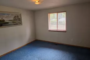 22 SE 136th Ave, Portland, OR 97233 - Photo 12