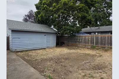 22 SE 136th Ave, Portland, OR 97233 - Photo 16