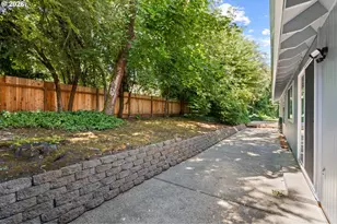 2360 Glenmorrie Dr, Lake Oswego, OR 97034 - Photo 20