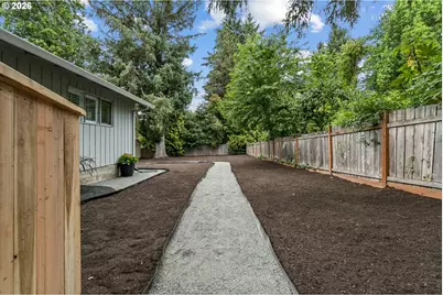 1795 Fernwood Dr, Lake Oswego, OR 97034 - Photo 30