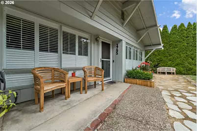 1795 Fernwood Dr, Lake Oswego, OR 97034 - Photo 2