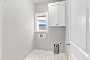 1754 Dragon Tail Pl, Medford, OR 97504 - Photo 12