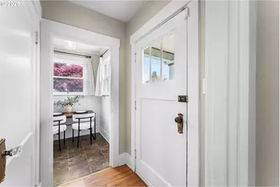 614 W 29th St, Vancouver, WA 98660 - Photo 4
