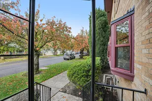 1406 NE 21st Ave, Portland, OR 97232 - Photo 4