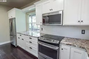 86104 Sells View Ln, Eugene, OR 97402 - Photo 6