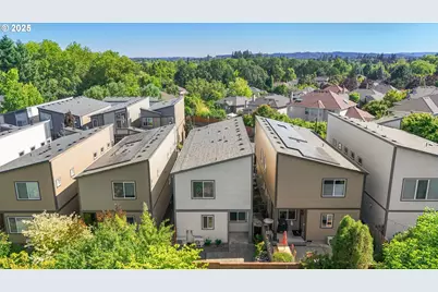 782 NW Pebblestone Ln, Beaverton, OR 97006 - Photo 36
