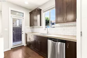782 NW Pebblestone Ln, Beaverton, OR 97006 - Photo 10