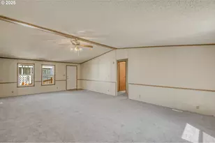 18485 SW Pacific, Tualatin, OR 97062 - Photo 2