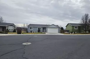 125 Teal Ct, Stanfield, OR 97875 - Photo 2