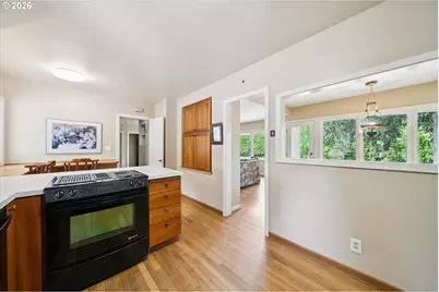 7270 SW Sylvan Ct, Portland, OR 97225 - Photo 18