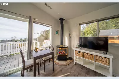 16281 Chapman Ln, Brookings, OR 97415 - Photo 38