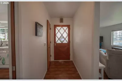 16281 Chapman Ln, Brookings, OR 97415 - Photo 6