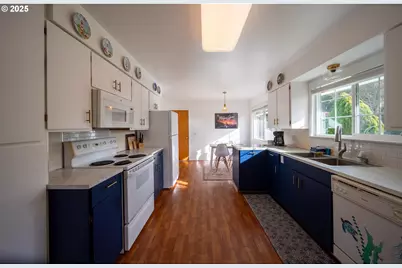 16281 Chapman Ln, Brookings, OR 97415 - Photo 16