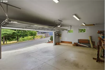 2256 Timberline Dr, Coos Bay, OR 97420 - Photo 34