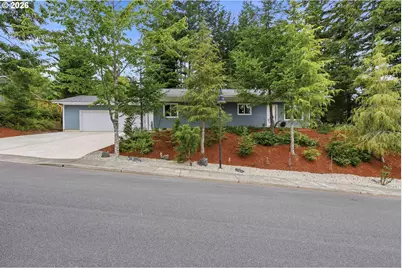 2256 Timberline Dr, Coos Bay, OR 97420 - Photo 2