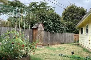 17706 SE Washington St, Portland, OR 97233 - Photo 32