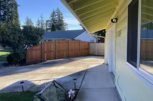 17706 SE Washington St, Portland, OR 97233 - Photo 6