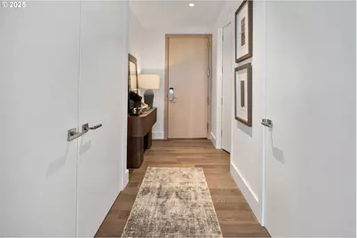 550 SW 10th Ave #2306, Portland, OR 97205 - Photo 12