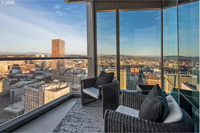 550 SW 10th Ave #2306, Portland, OR 97205 - Photo 26