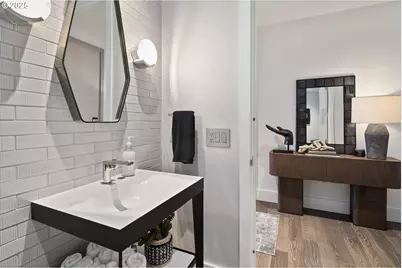 550 SW 10th Ave #2306, Portland, OR 97205 - Photo 14