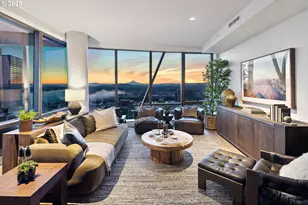 550 SW 10th Ave, Portland, OR 97205 - Photo 2