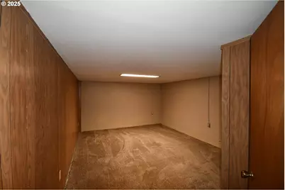 2534 W 10th St, The Dalles, OR 97058 - Photo 26