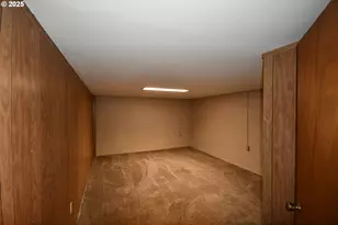 2534 W 10th St, The Dalles, OR 97058 - Photo 26