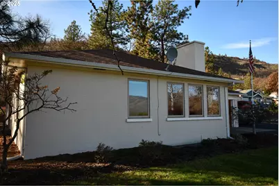 2534 W 10th St, The Dalles, OR 97058 - Photo 42