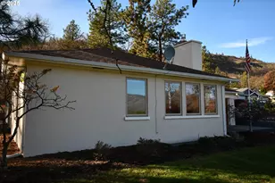 2534 W 10th St, The Dalles, OR 97058 - Photo 42