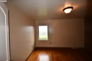 2534 W 10th St, The Dalles, OR 97058 - Photo 16