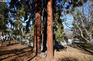 2534 W 10th St, The Dalles, OR 97058 - Photo 40