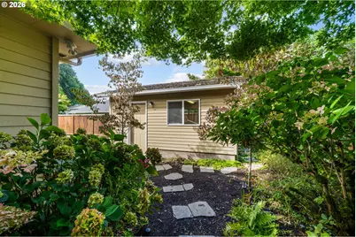 2155 Ridgeway Dr, Eugene, OR 97401 - Photo 26