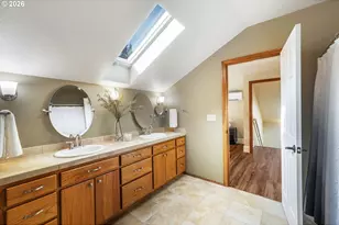 2155 Ridgeway Dr, Eugene, OR 97401 - Photo 20