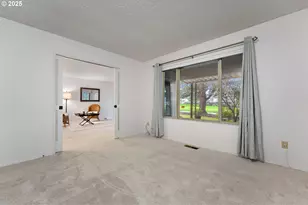 15890 SW Greens Way, Tigard, OR 97224 - Photo 8