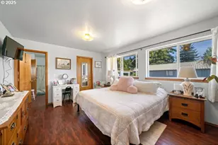 117 Driftwood Ave E, Garibaldi, OR 97118 - Photo 10