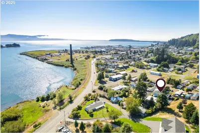 117 Driftwood Ave E, Garibaldi, OR 97118 - Photo 28