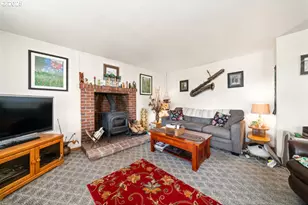 117 Driftwood Ave E, Garibaldi, OR 97118 - Photo 6