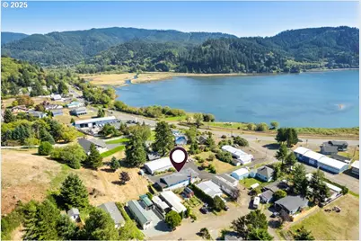 117 Driftwood Ave E, Garibaldi, OR 97118 - Photo 30