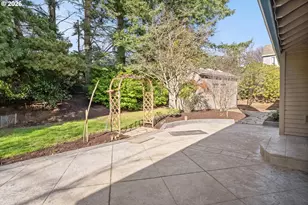 1635 NW 118th Ct, Portland, OR 97229 - Photo 42