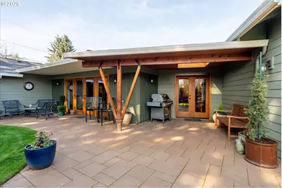 2746 Norbert Ln, Eugene, OR 97401 - Photo 30