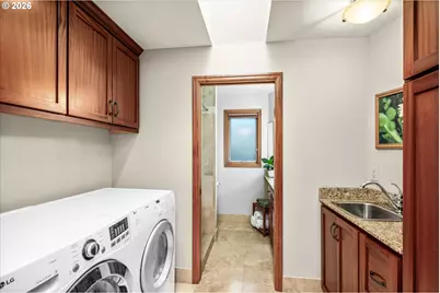 2746 Norbert Ln, Eugene, OR 97401 - Photo 16