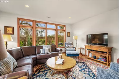 2746 Norbert Ln, Eugene, OR 97401 - Photo 10